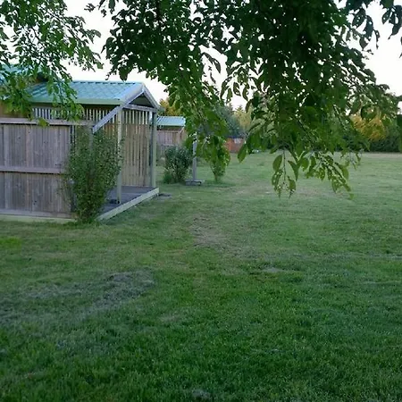 Camping Domaine Maevag 4*